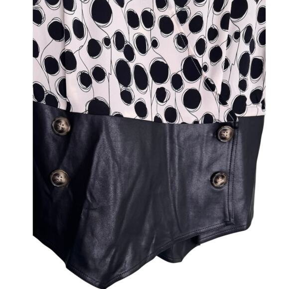 Gracia Black and White Animal Print Wrap Faux Leather Womans Top Size Large - Picture 5 of 16